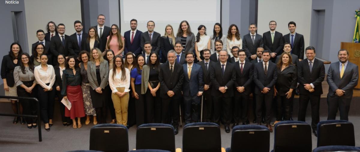 Promotores substitutos aprovados no 95º Concurso escolhem onde irão atuar