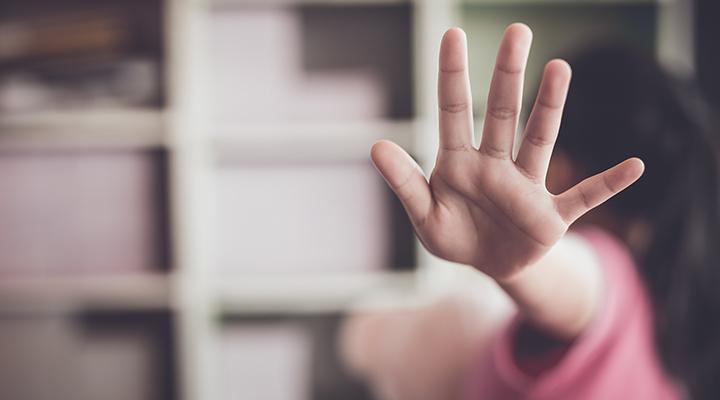 Funcionário de escola é afastado após denúncias de abuso sexual contra alunas