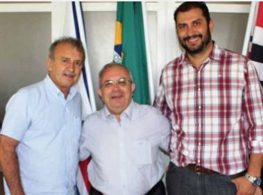 Bois de Piranha na Política: Clóvis Viola e Bexiga no Sacrífico Eleitoral de Carol Amador