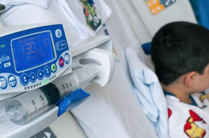 Criança brasileira morre após aplicação de remédio milionário