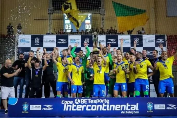 Brasil vence o Irã e é campeão da Copa Intercontinental de futsal