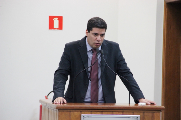 Jales - Vereador Tiago Abra apresentou Moção de Aplausos em homenagem ao AME de Jales