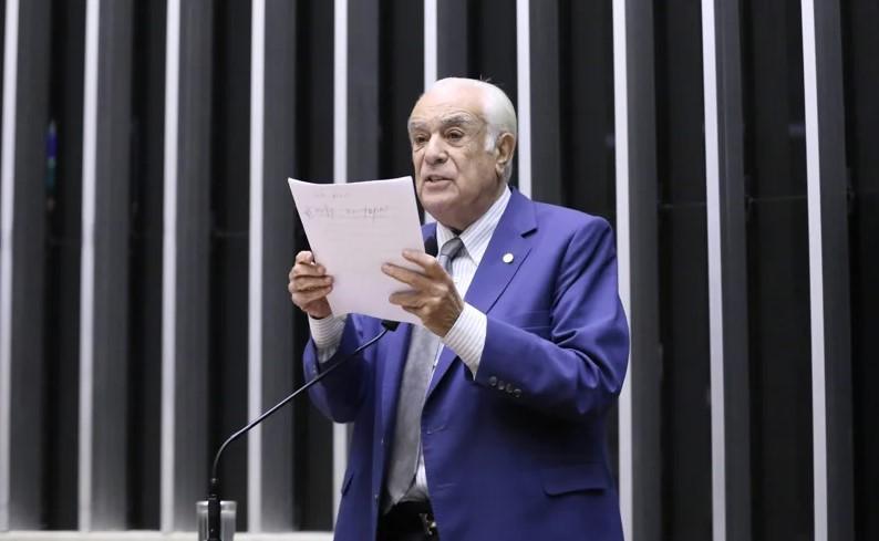 Deputado do PL critica projeto de anistia e cobra revisão técnica