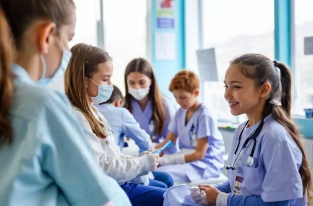 Brasil aumenta vacinação infantil em 2023, mas mundo ainda patina