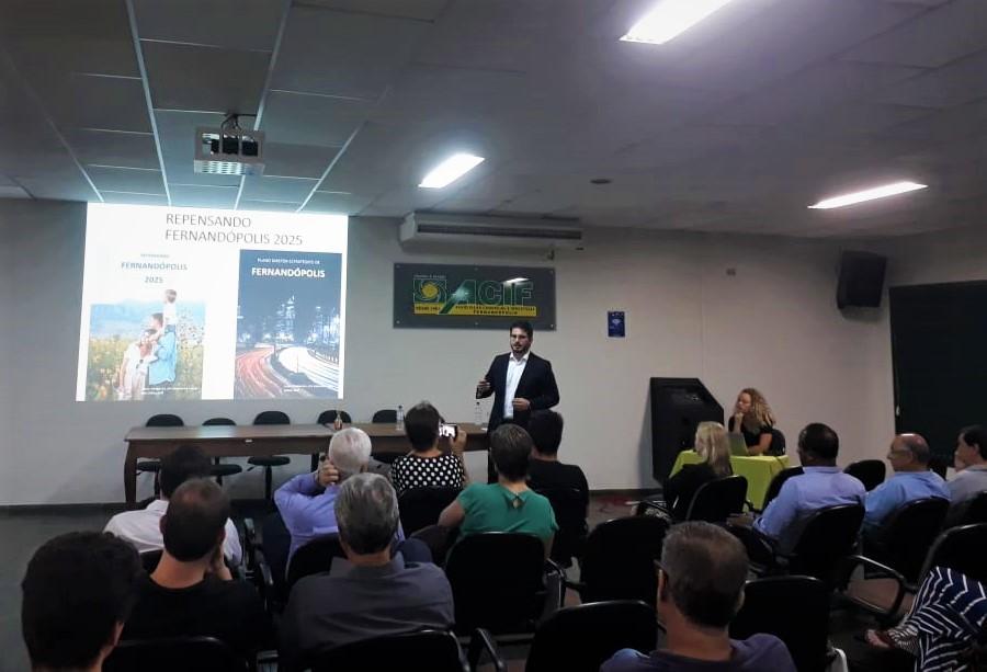 ACIF apresenta Projeto Repensando Fernandópolis 2025