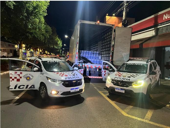 Polícia Militar realiza prisão de dupla envolvida em roubo milionário de defensivos agrícolas em Vitória Brasil