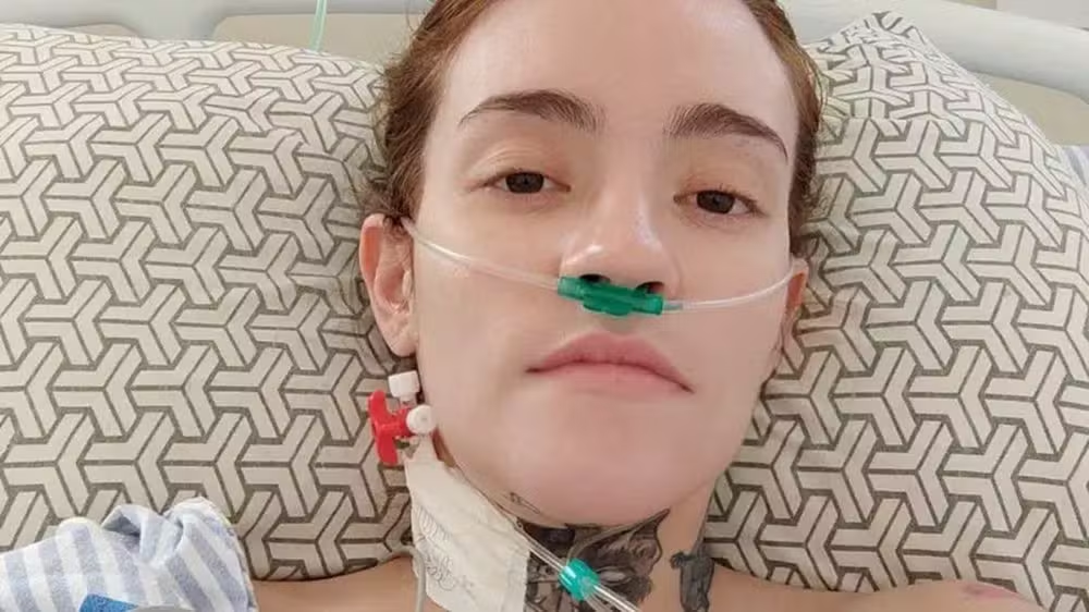 “Pior dor do mundo”: Jovem brasileira com doença sem cura quer eutanásia no exterior