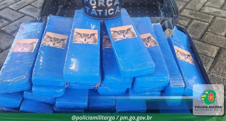 Vereador é flagrado transportando 60 kg de maconha em van de saúde