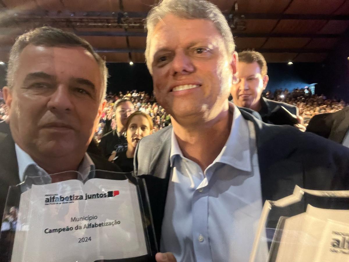 Marinópolis brilha na Educação: Escola Municipal José Caetano é destaque estadual em fluência leitora