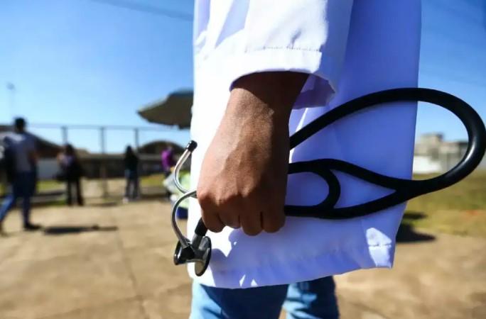 Apenas seis cursos de medicina têm nota máxima no Enade