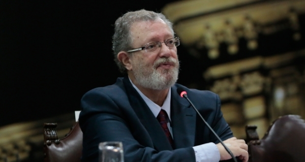 Por dano ao erário de R$ 52 mil, ex-prefeito tem CNH apreendida