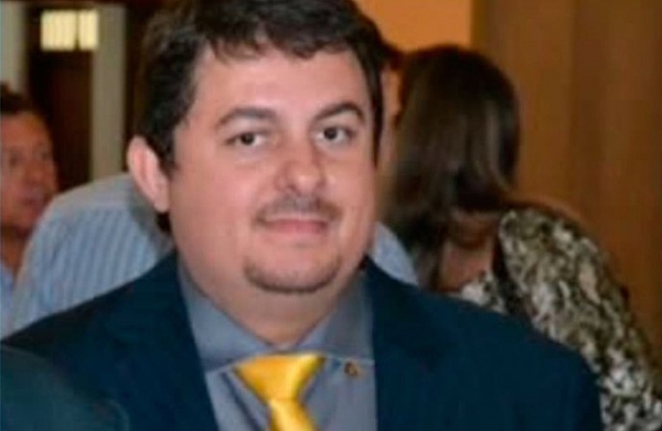 Juiz recebe ação contra ex-prefeito por suposto saques indevidos da merenda escolar